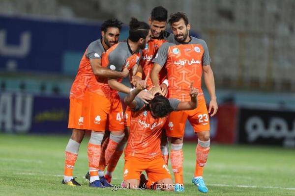 با كنارگیری كاشانی، تابع جماعت سرپرست باشگاه سایپا شد